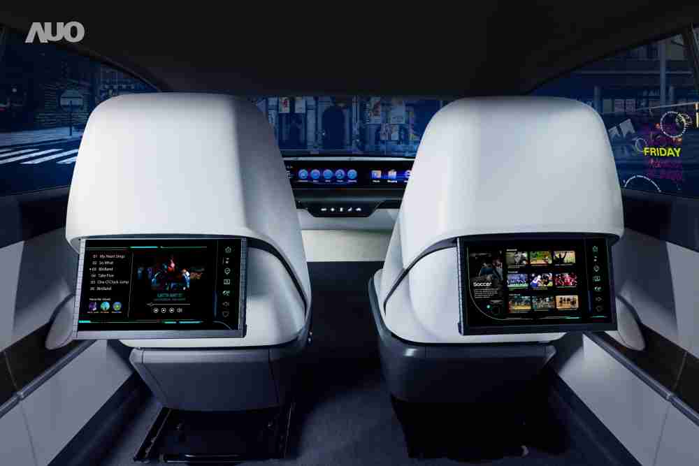 PA直营新一代Smart Cockpit 2024，，，以Micro LED先进显示技术优势，，创建〝可卷式后座娱乐显示器〞，，，，仅在互动时才显示出所需画面及信息，，，扩充更丰富的娱乐和交互信息服务，，，，获国际奖项荣耀